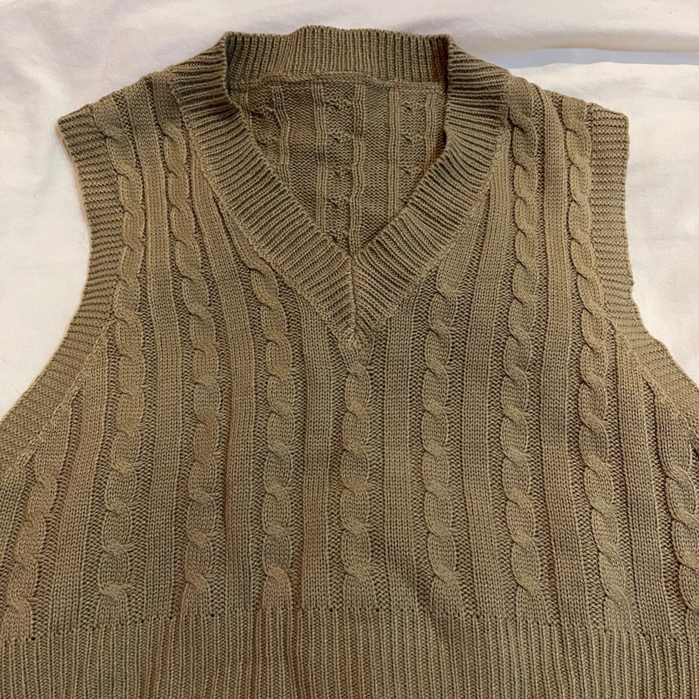 Cropped Sweater Vest